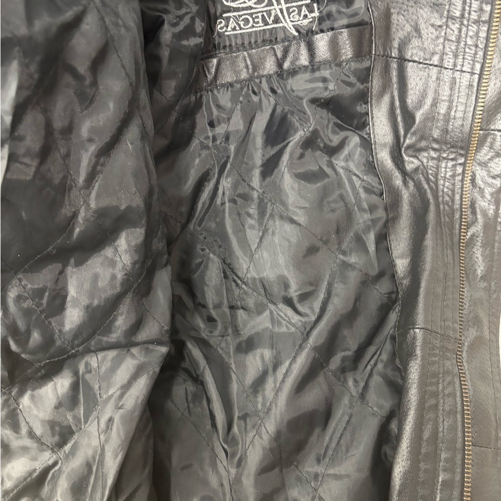 Vintage E.G. Collection Men's Black Leather Jacket with Las Vegas Logo - Picture 6 of 6